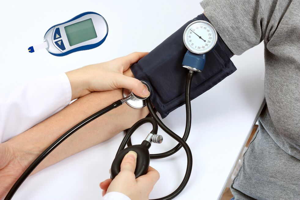 Mesure de la pression artérielle pour l'hypertension